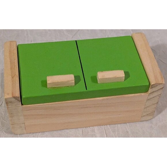 Le Toy Van Wooden Dollhouse Furniture Kitchen Dining Room Mini Green Set Of 9 - Picture 16 of 16